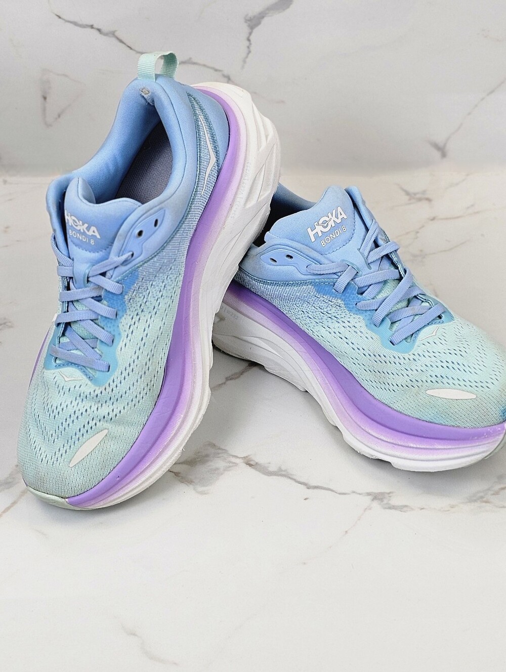 HOKA One One Women's Bondi 8 Running Shoes in Ice Water / Bellwether Blue